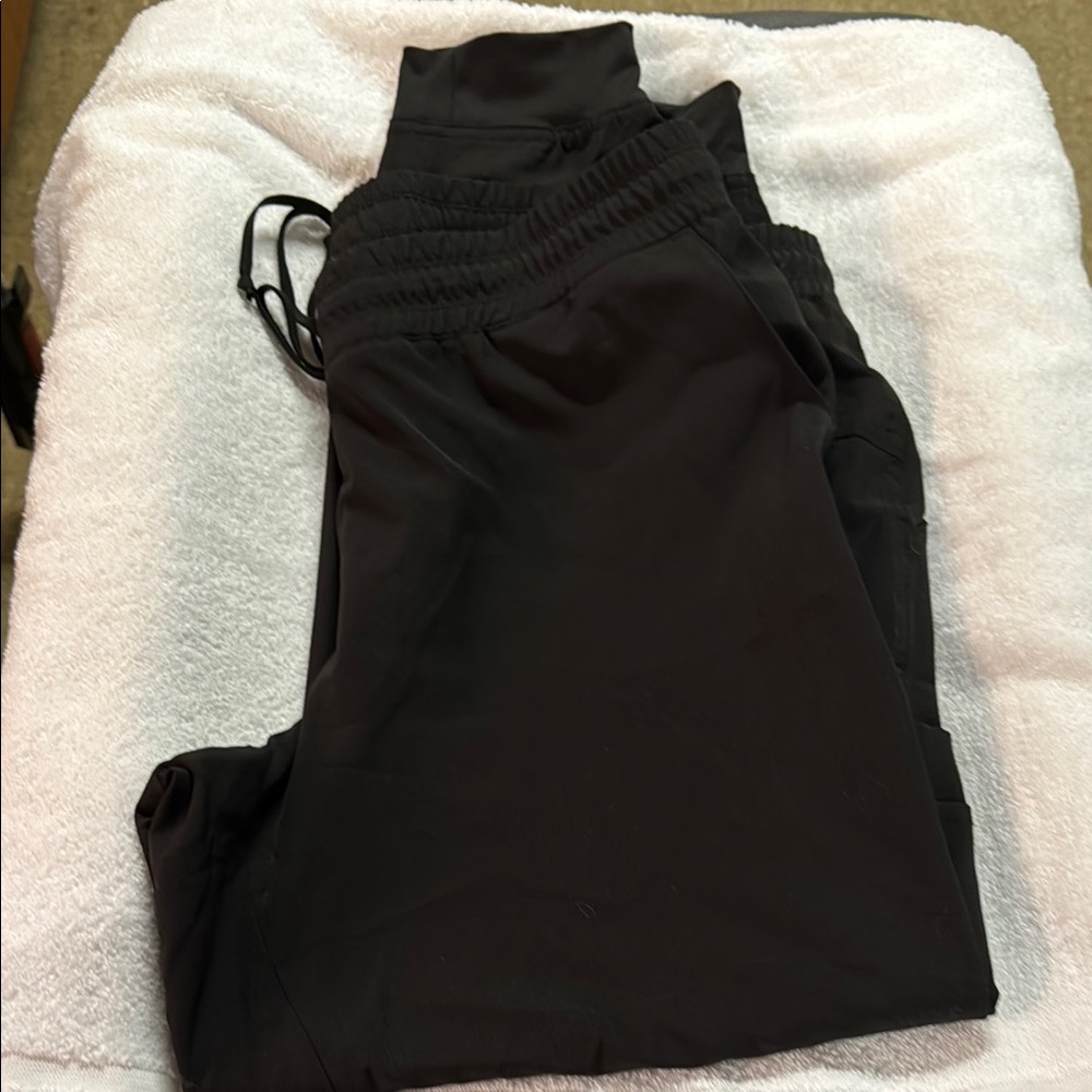 Sketchers cargo jogger style scrub  Pants